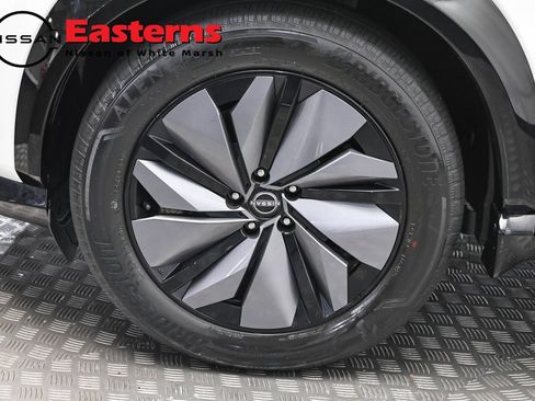 Used 2024 Nissan Ariya AWD image 31