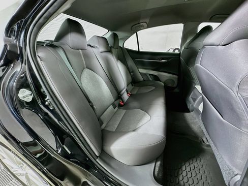 Used 2021 Toyota Camry LE FWD image 25