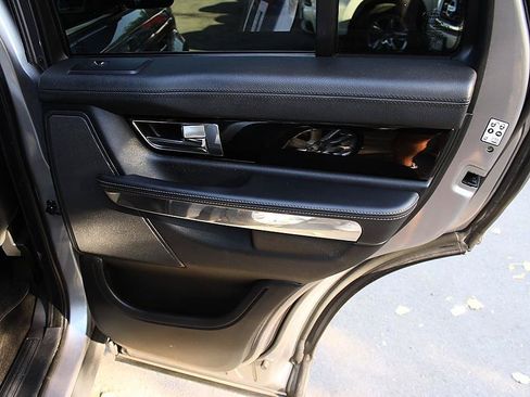 Used 2013 Land Rover Range Rover Sport HSE AWD/4WD image 18