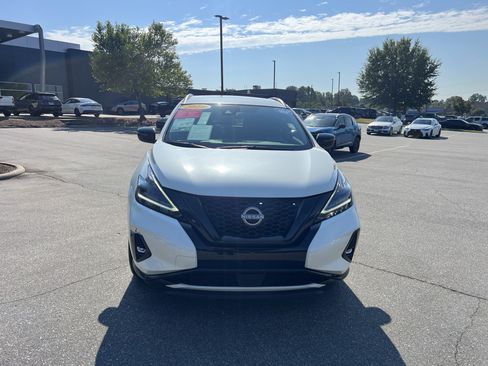 Certified 2023 Nissan Murano SV w/ SV Midnight Edition Package FWD image 2
