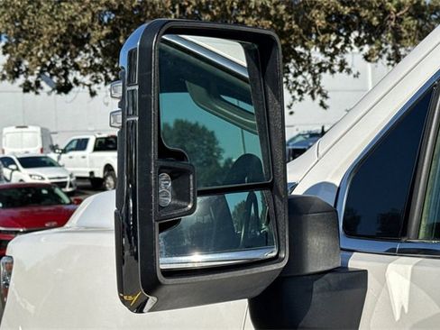 Used 2022 GMC Sierra 3500 Denali image 56