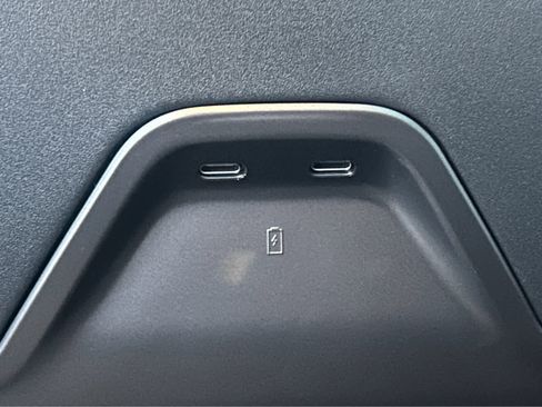 New 2026 Lincoln Nautilus Reserve w/ Jet Appearance Package image 13