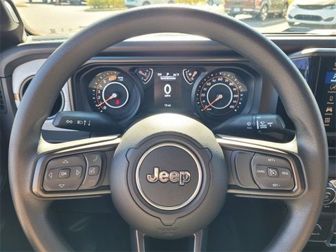 Used 2026 Jeep Wrangler Sport image 27