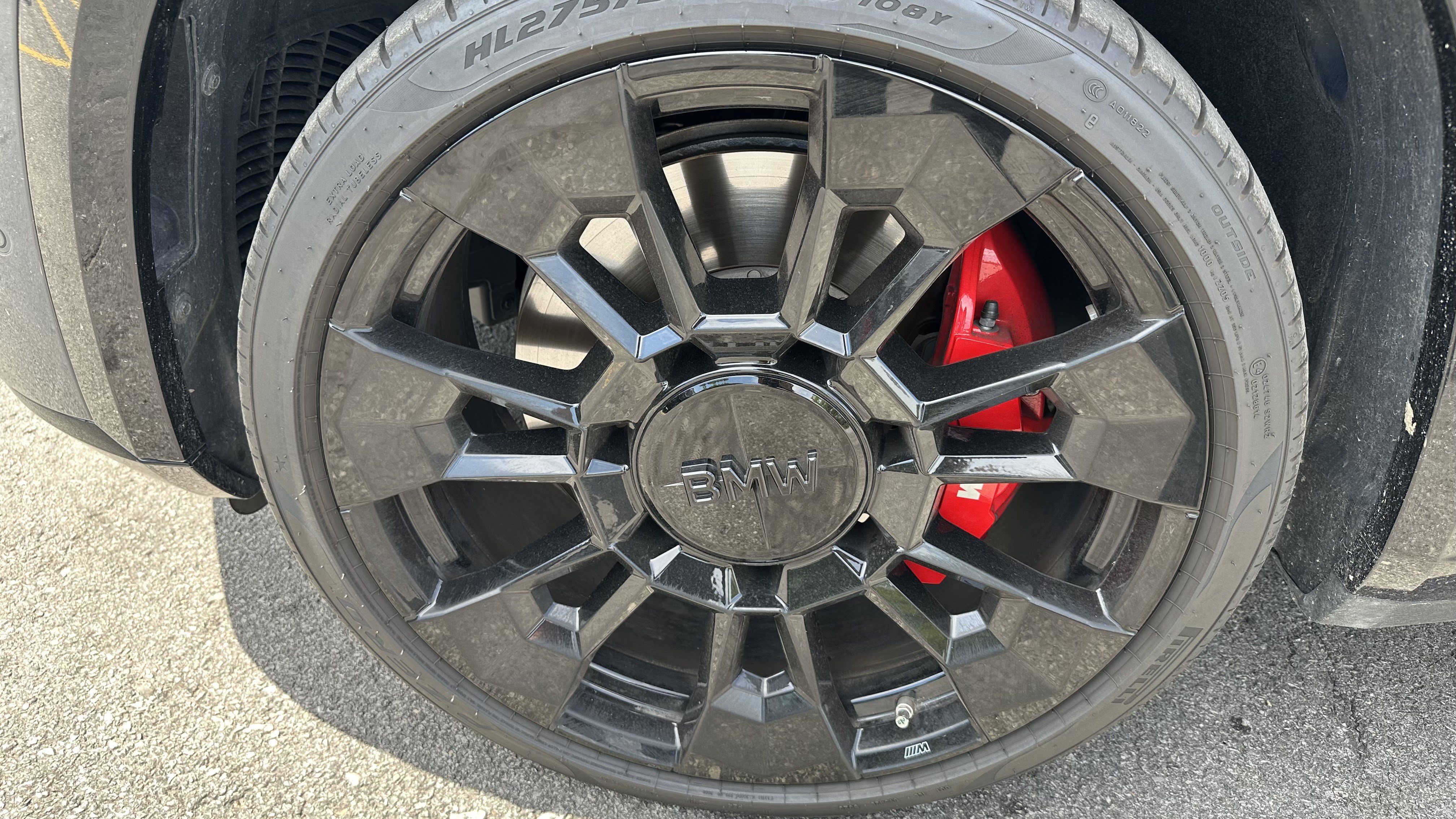 Certified 2025 BMW XM AWD/4WD image 12