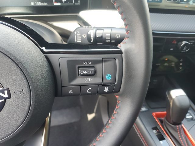 Used 2025 Nissan Kicks SR FWD image 17