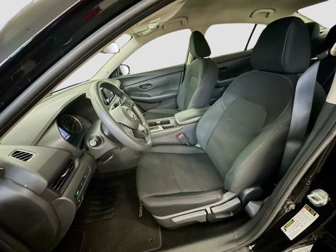 Used 2025 Nissan Sentra S FWD image 13