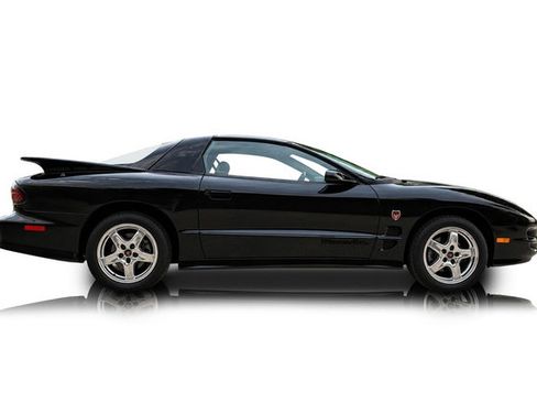 Used 2002 Pontiac Firebird Trans Am RWD image 2