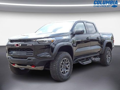 New 2026 Chevrolet Colorado ZR2 w/ Technology Package AWD/4WD image 3