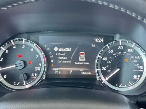 Used 2023 Toyota Highlander LE image 24