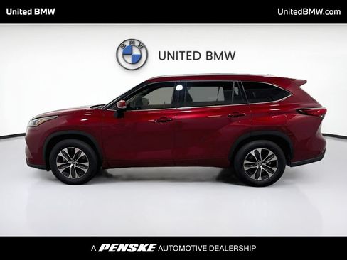 Used 2020 Toyota Highlander XLE FWD image 8