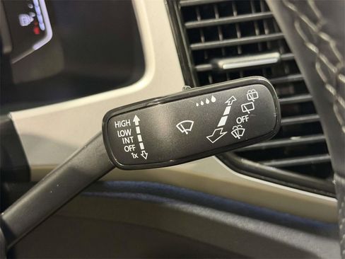 Used 2023 Volkswagen Atlas SEL R-Line image 24