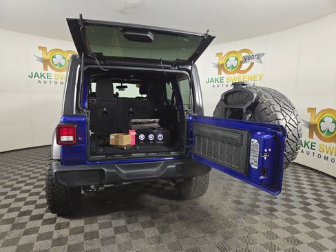 Certified 2018 Jeep Wrangler Unlimited Sport S AWD/4WD image 32