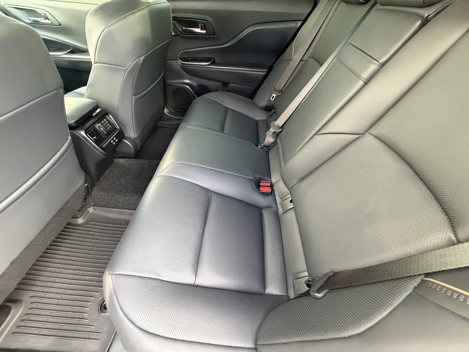 Certified 2023 Toyota Crown Platinum AWD/4WD image 25