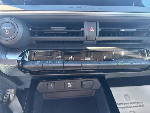 New 2026 Toyota Prius LE FWD image 23