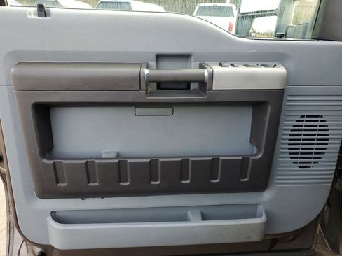 Used 2015 Ford F250 XLT w/ FX4 Off-Road Package image 22