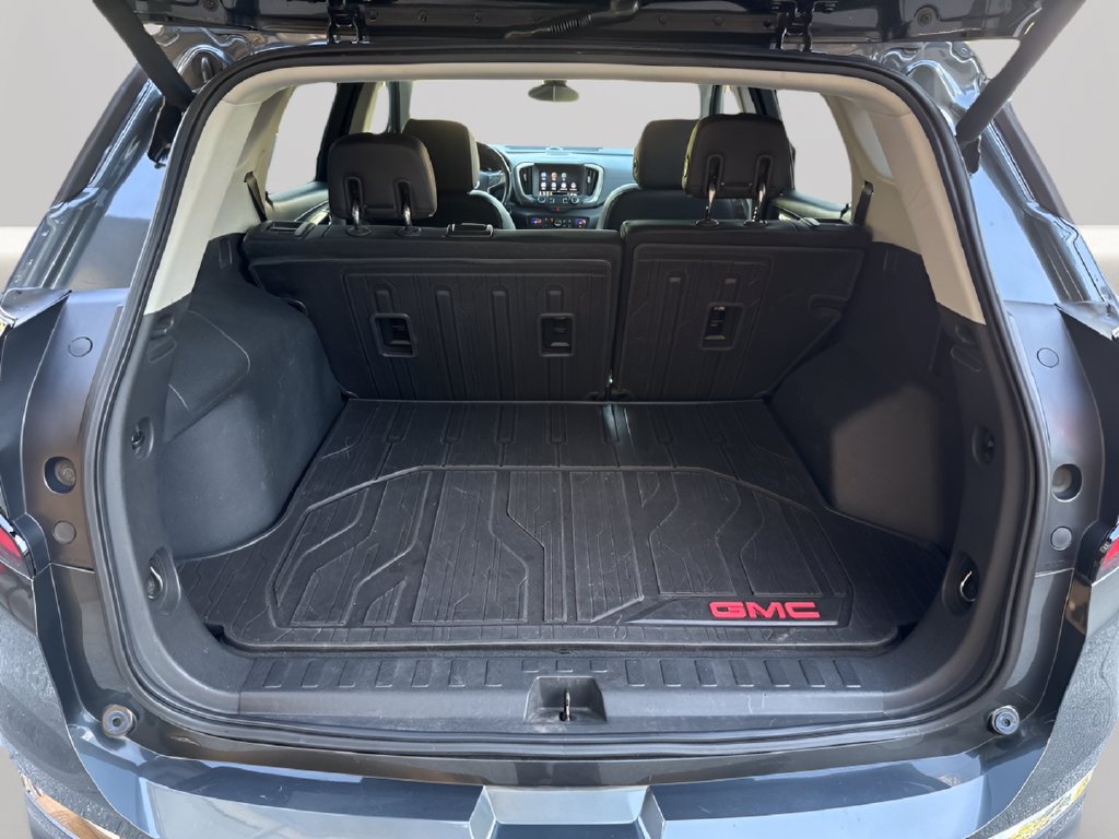 Used 2019 GMC Terrain Denali w/ Advanced Safety Package AWD/4WD image 10