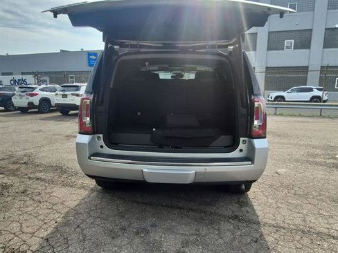 Certified 2020 GMC Yukon Denali w/ Open Road Package image 58
