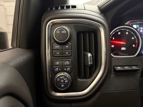 Used 2022 Chevrolet Silverado 2500 LTZ w/ LTZ Plus Package AWD/4WD image 35