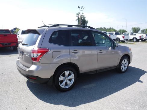 Used 2014 Subaru Forester 2.5i Limited w/ Popular Package #2 AWD/4WD image 2