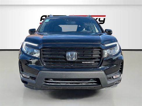 Used 2024 Honda Passport Black Edition image 2