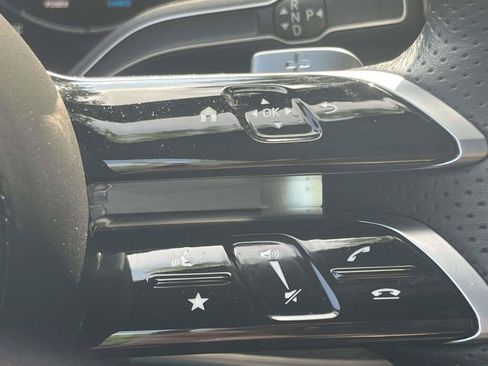 Used 2025 Mercedes-Benz GLS 450 4MATIC image 39