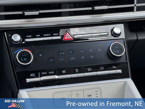 Used 2025 Hyundai Santa Fe SEL AWD/4WD image 11