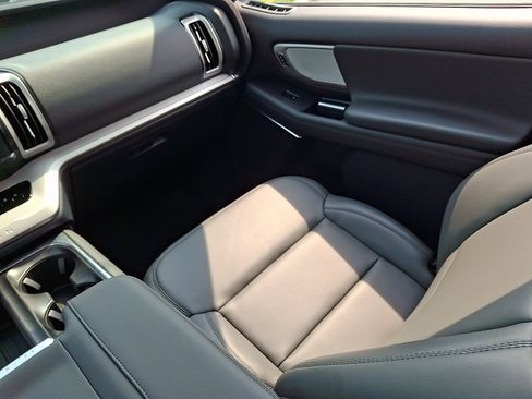 New 2027 Ford Expedition Max Active AWD/4WD image 9