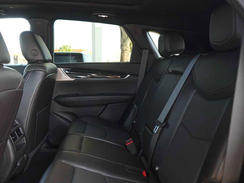 Used 2023 Cadillac XT5 Premium Luxury FWD image 14