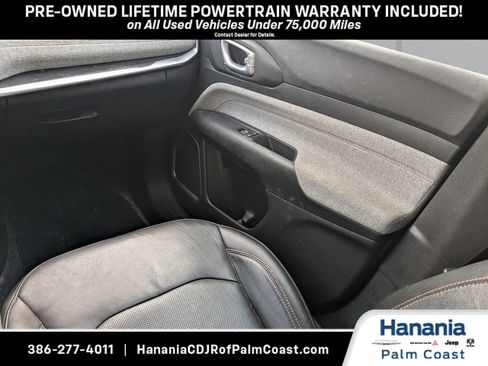Used 2022 Jeep Compass Latitude AWD/4WD image 16