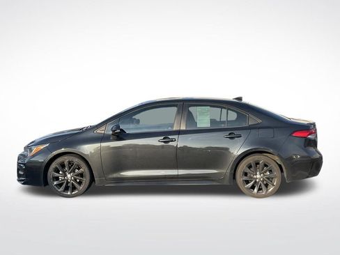 Used 2022 Toyota Corolla SE FWD image 2