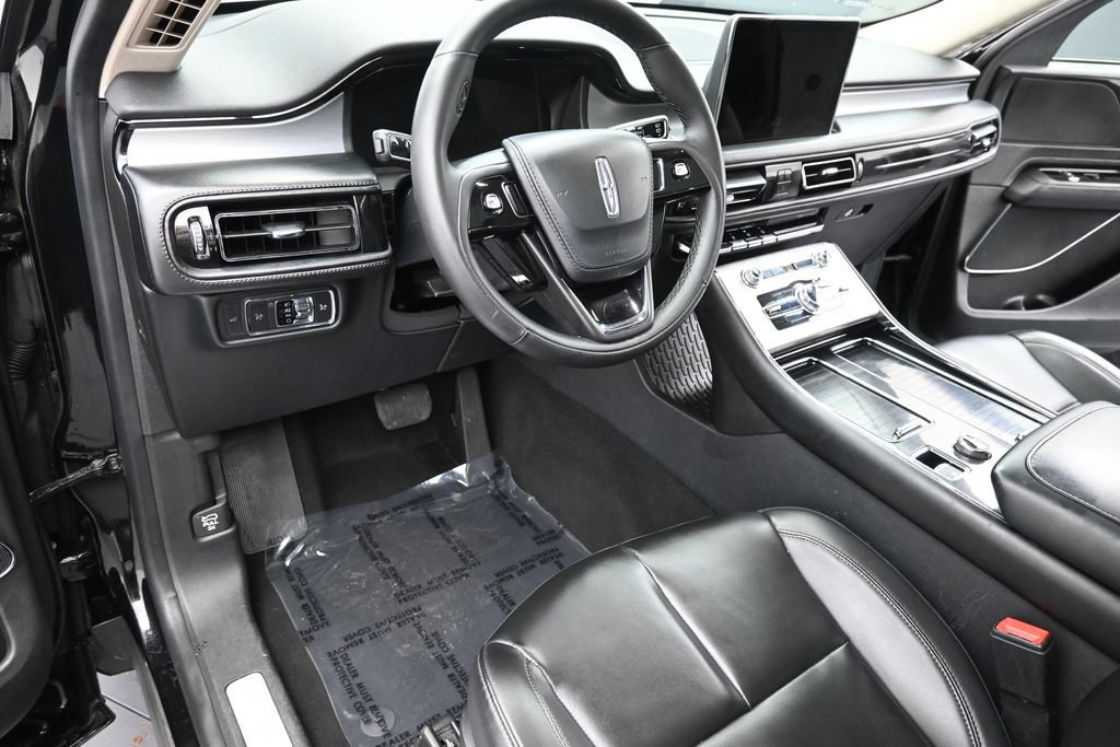 Used 2022 Lincoln Aviator AWD w/ Premium Package image 12