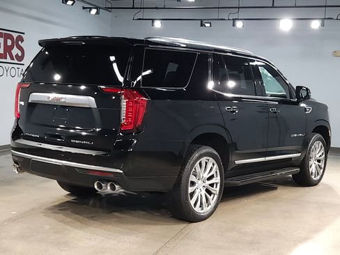 Used 2024 GMC Yukon Denali image 7