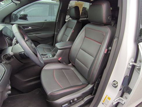 Certified 2023 Chevrolet Equinox RS w/ RS Leather Package image 11