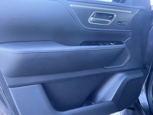 Certified 2025 INFINITI QX80 Pure image 14