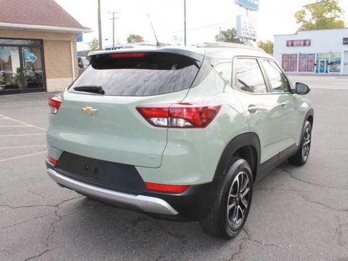 Used 2025 Chevrolet TrailBlazer LT image 11