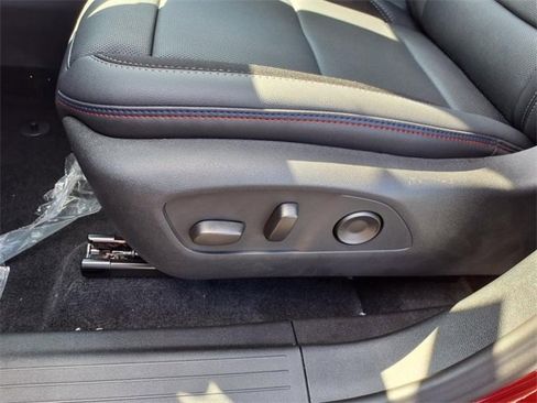 New 2025 Chevrolet Equinox EV RS image 9