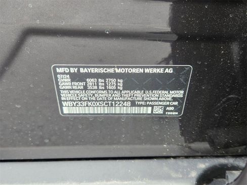 Used 2025 BMW i5 eDrive40i w/ Premium Package image 21