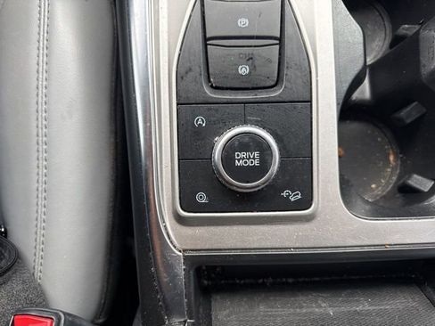 Used 2021 Ford Explorer XLT w/ Equipment Group 202A image 30