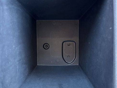 Used 2023 GMC Acadia SLT image 41