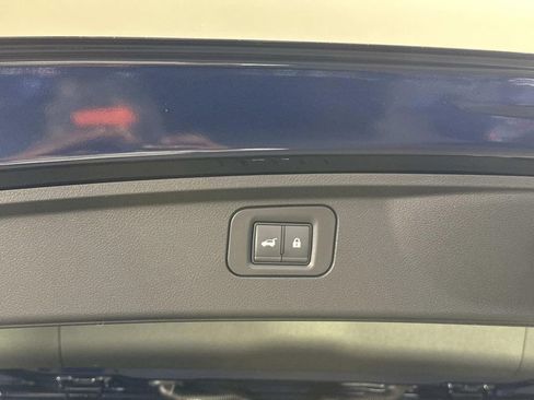 New 2025 INFINITI QX80 Sensory image 21