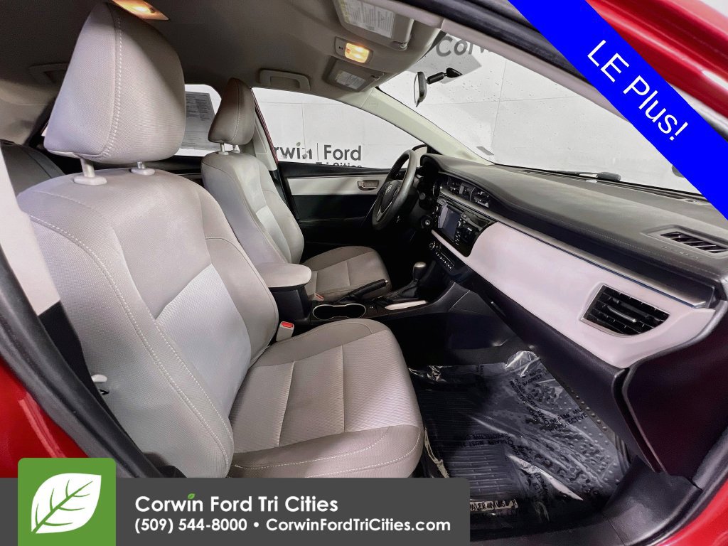Used 2016 Toyota Corolla LE FWD image 17