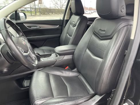 Used 2019 Cadillac XT5 Luxury image 12