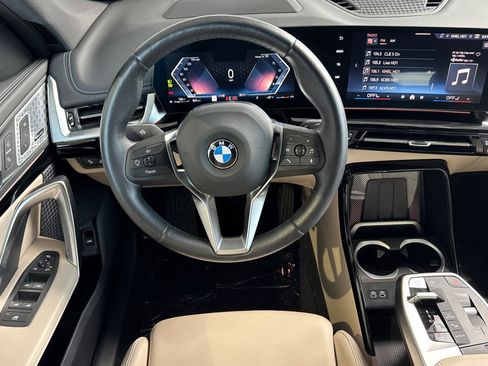 Used 2025 BMW X1 xDrive28i AWD/4WD image 18