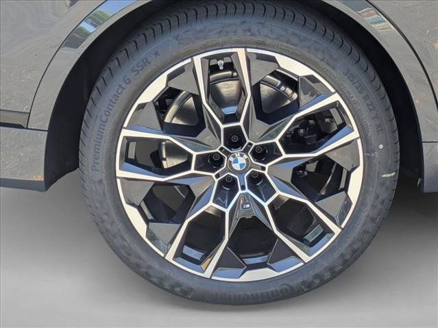 Used 2025 BMW X7 xDrive40i w/ M Sport Package AWD/4WD image 28