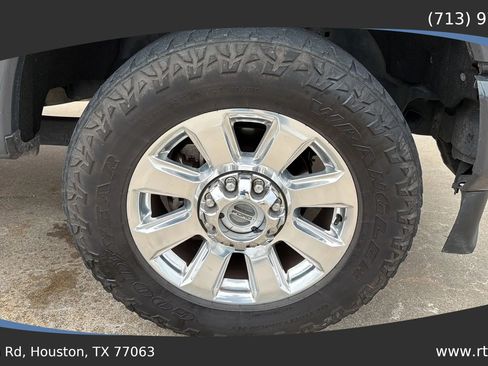 Used 2021 Ford F250 Platinum w/ FX4 Off-Road Package AWD/4WD image 11