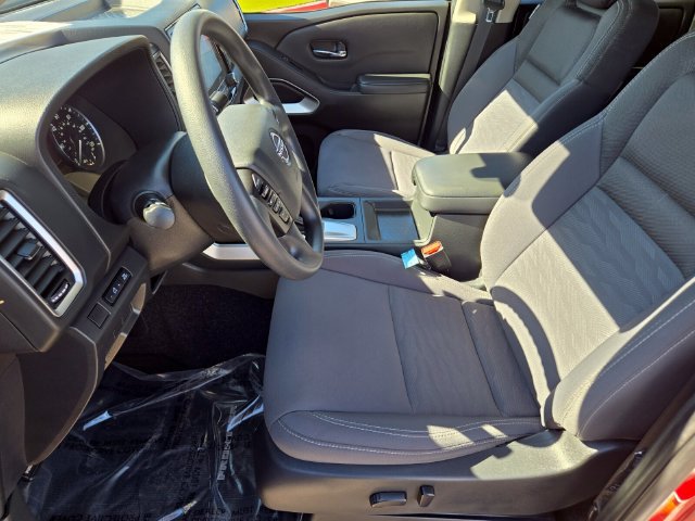 Used 2023 Nissan Frontier SV w/ Technology Package RWD image 10