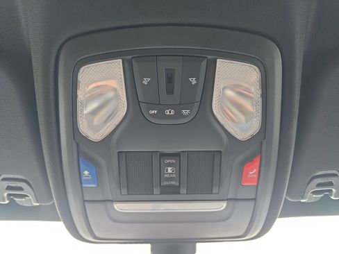 Used 2021 RAM 1500 Big Horn image 36