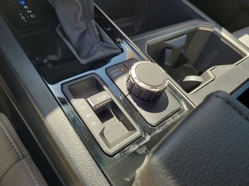 Used 2024 Toyota Tundra SR5 w/ SR5 Convenience Package image 31