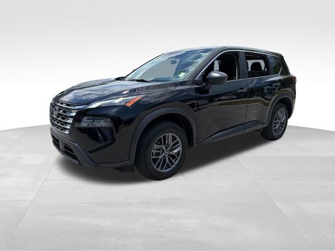 Certified 2024 Nissan Rogue S FWD image 3