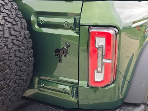 Used 2022 Ford Bronco Badlands AWD/4WD image 9